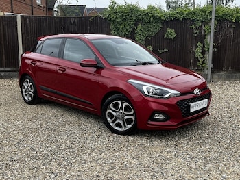 Used Hyundai i20 2019 for sale - 78714924: Photo