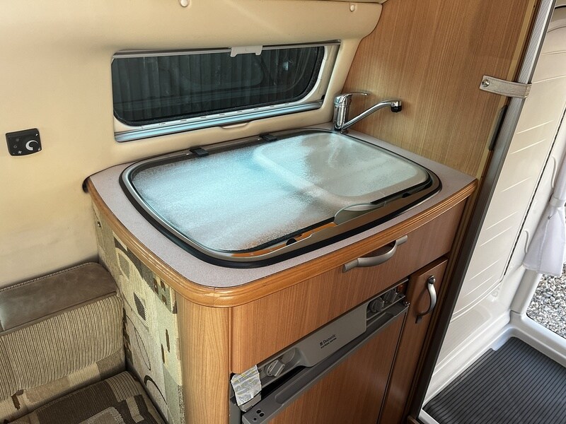 Used Volkswagen Transporter 2010 for sale - 78190543: Photo 51