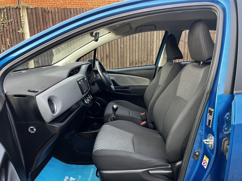 Used Toyota Yaris 2015 for sale - 78190516: Photo 15