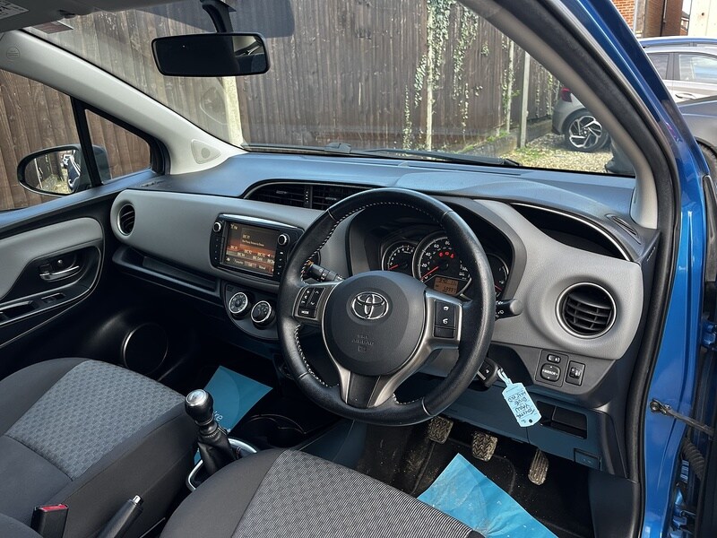 Used Toyota Yaris 2015 for sale - 78190516: Photo 19