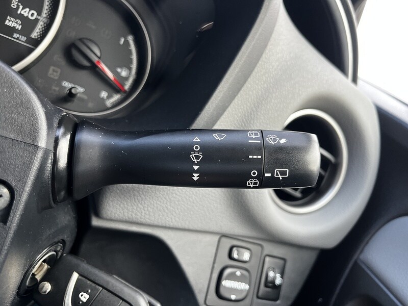 Used Toyota Yaris 2015 for sale - 78190516: Photo 40