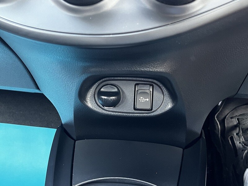 Used Toyota Yaris 2015 for sale - 78190516: Photo 42