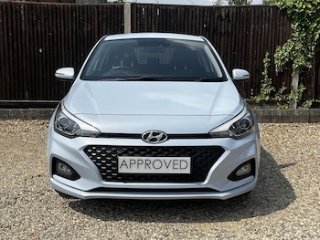 Used Hyundai i20 2019 for sale - 78512233: Photo