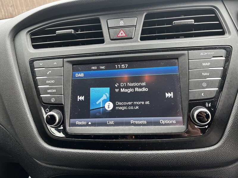 Used Hyundai i20 2017 for sale - 78190526: Photo 34