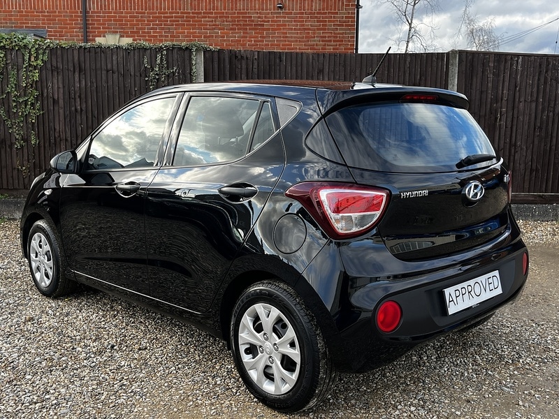 Used Hyundai i10 2018 for sale - 78190535: Photo 10