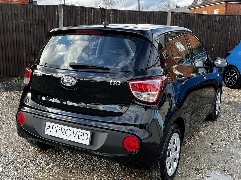Used Hyundai i10 2018 for sale - 78190535: Photo 13
