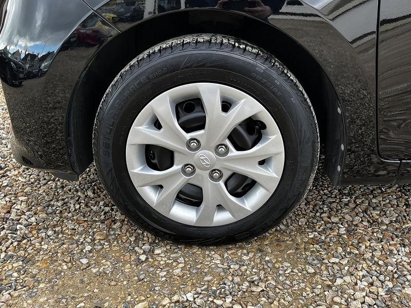 Used Hyundai i10 2018 for sale - 78190535: Photo 15