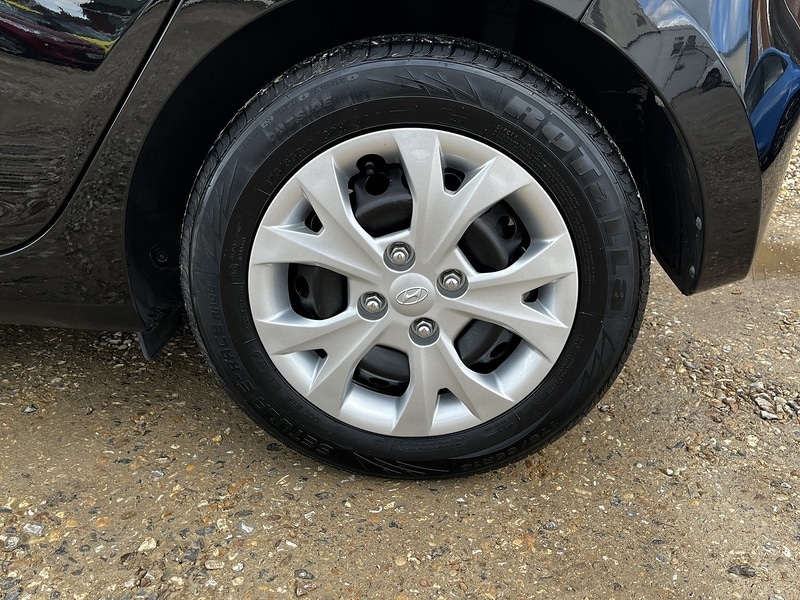 Used Hyundai i10 2018 for sale - 78190535: Photo 18