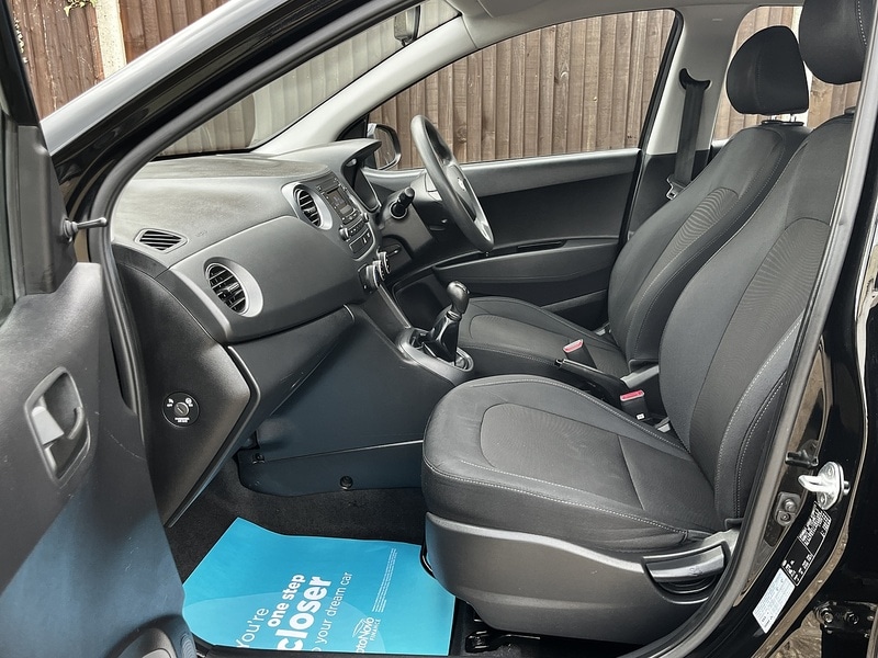 Used Hyundai i10 2018 for sale - 78190535: Photo 19