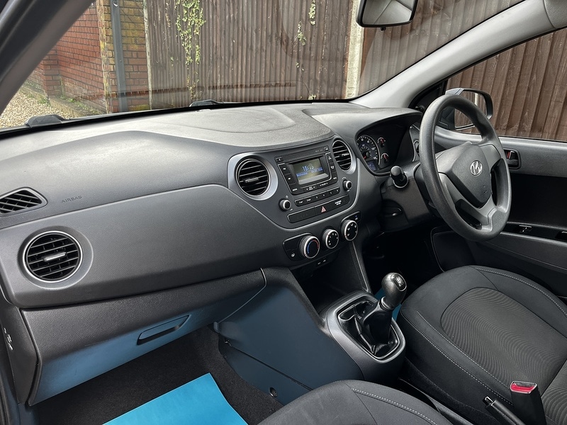 Used Hyundai i10 2018 for sale - 78190535: Photo 20