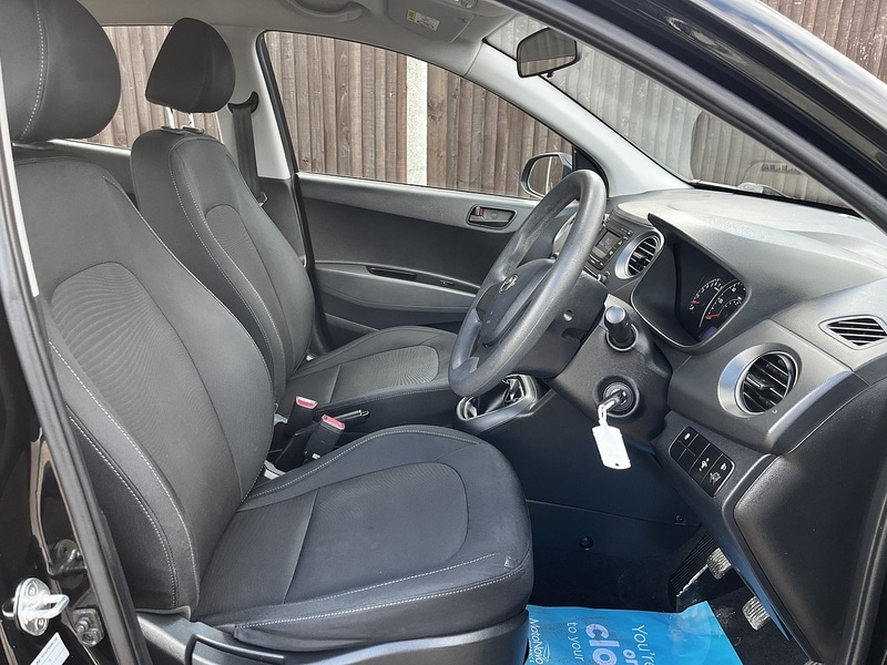 Used Hyundai i10 2018 for sale - 78190535: Photo 23