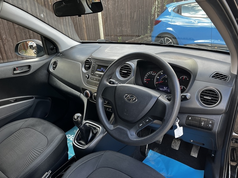 Used Hyundai i10 2018 for sale - 78190535: Photo 24