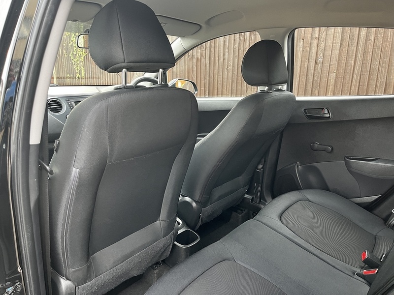 Used Hyundai i10 2018 for sale - 78190535: Photo 26