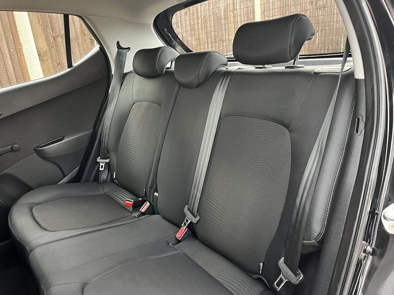 Used Hyundai i10 2018 for sale - 78190535: Photo 27