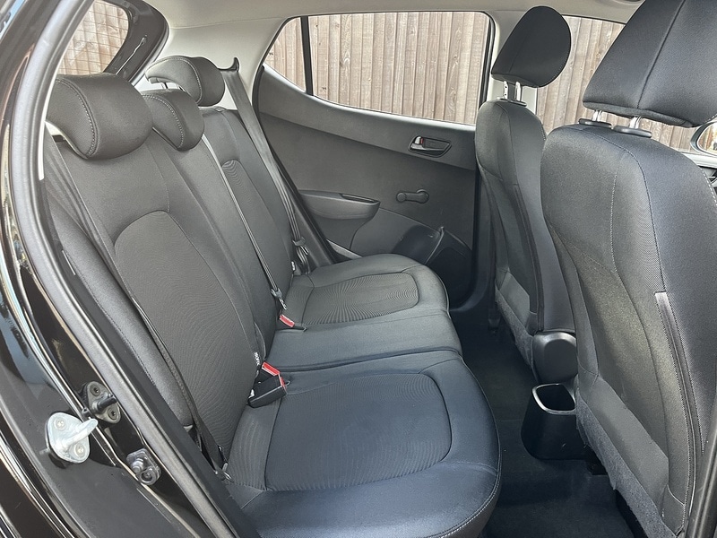 Used Hyundai i10 2018 for sale - 78190535: Photo 28