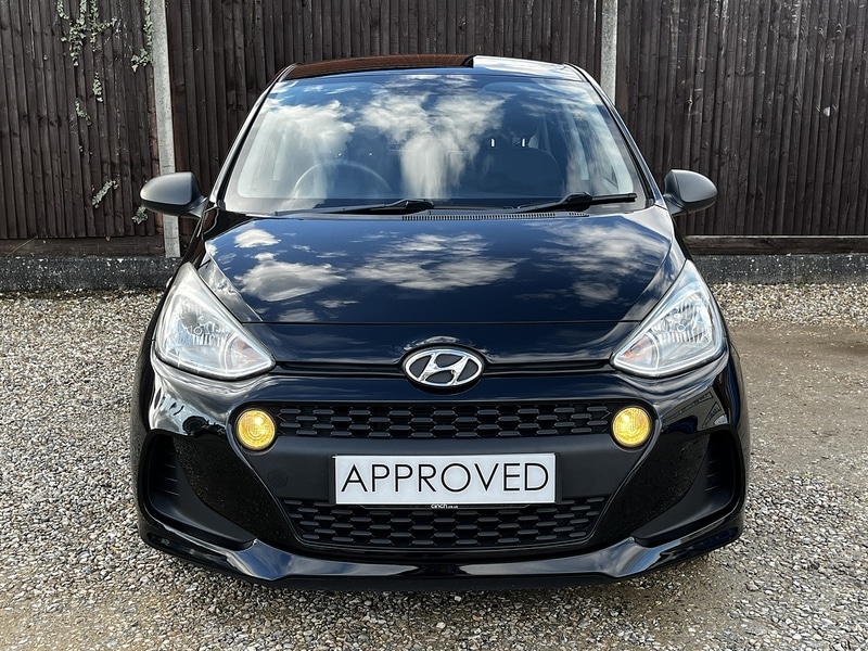 Used Hyundai i10 2018 for sale - 78190535: Photo 4