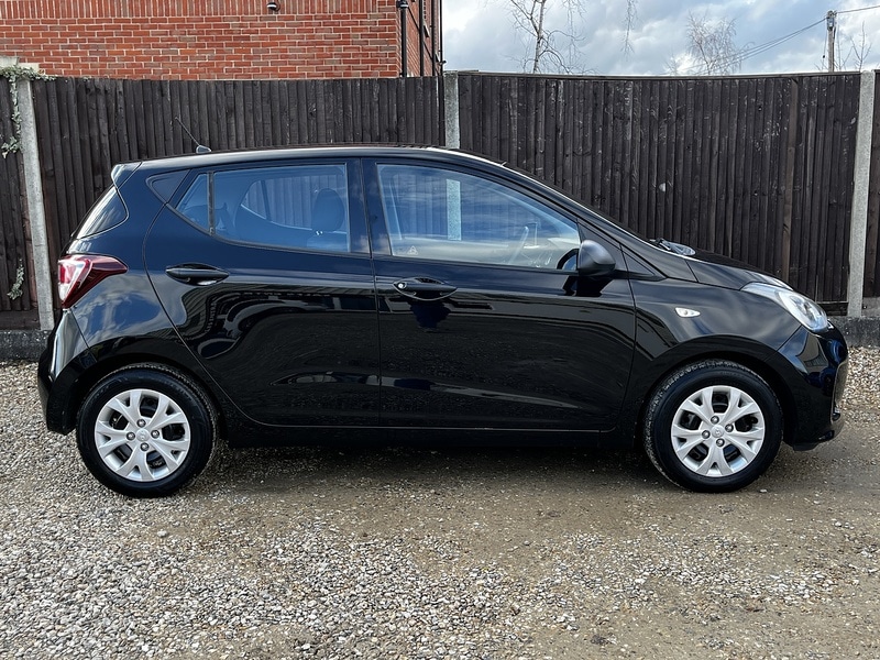Used Hyundai i10 2018 for sale - 78190535: Photo 7