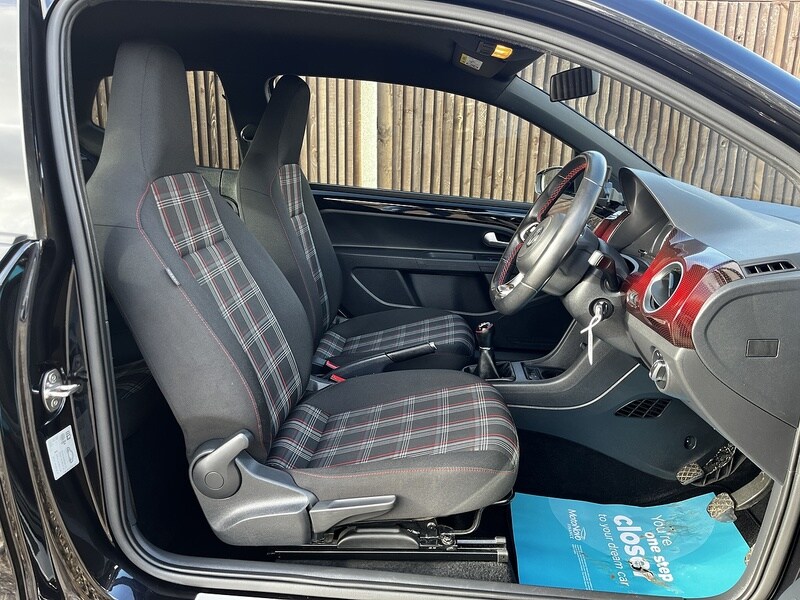 Used Volkswagen up! 2018 for sale - 78190532: Photo 22