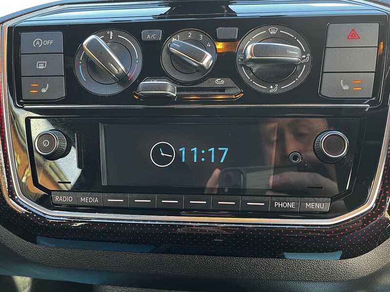 Used Volkswagen up! 2018 for sale - 78190532: Photo 27