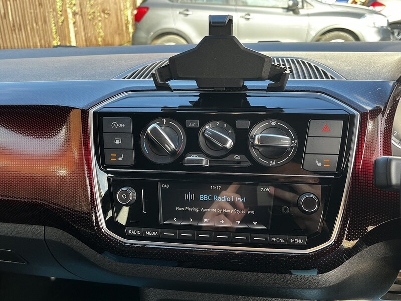 Used Volkswagen up! 2018 for sale - 78190532: Photo 29