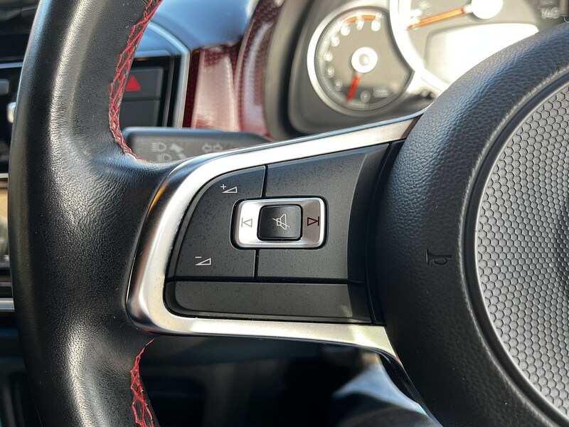 Used Volkswagen up! 2018 for sale - 78190532: Photo 33