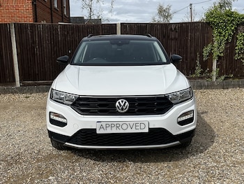 Used Volkswagen T-Roc 2019 for sale - 78213141: Photo