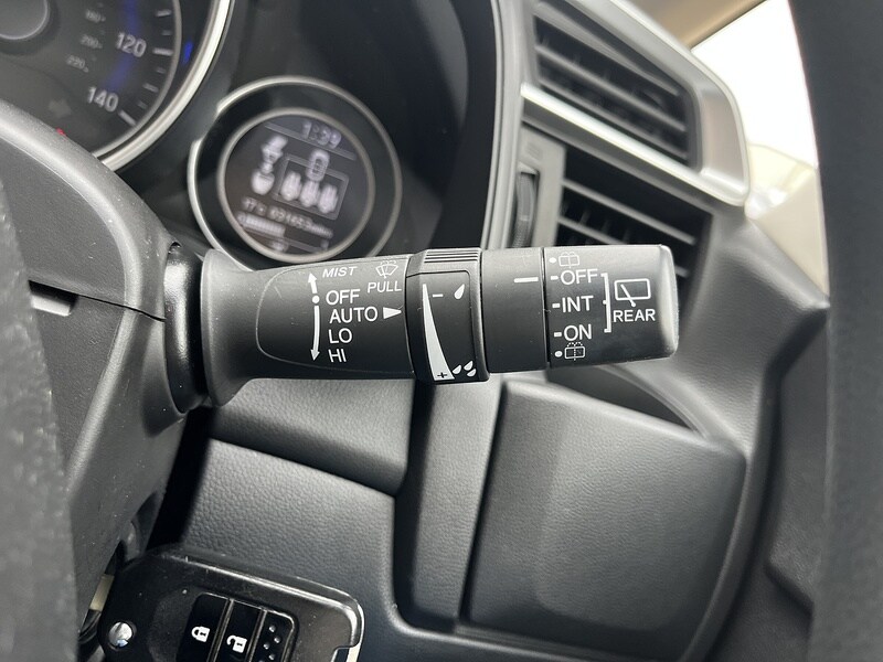 Used Honda Jazz 2017 for sale - 78190533: Photo 32