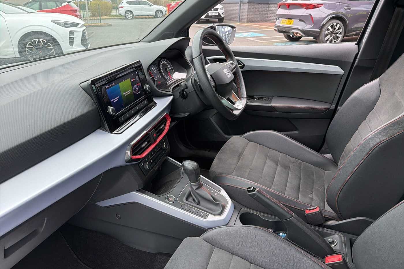 Used SEAT Arona 2023 for sale - 77931638: Photo 2