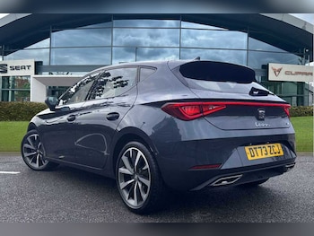 Used SEAT Leon 2024 for sale - 76677990: Photo