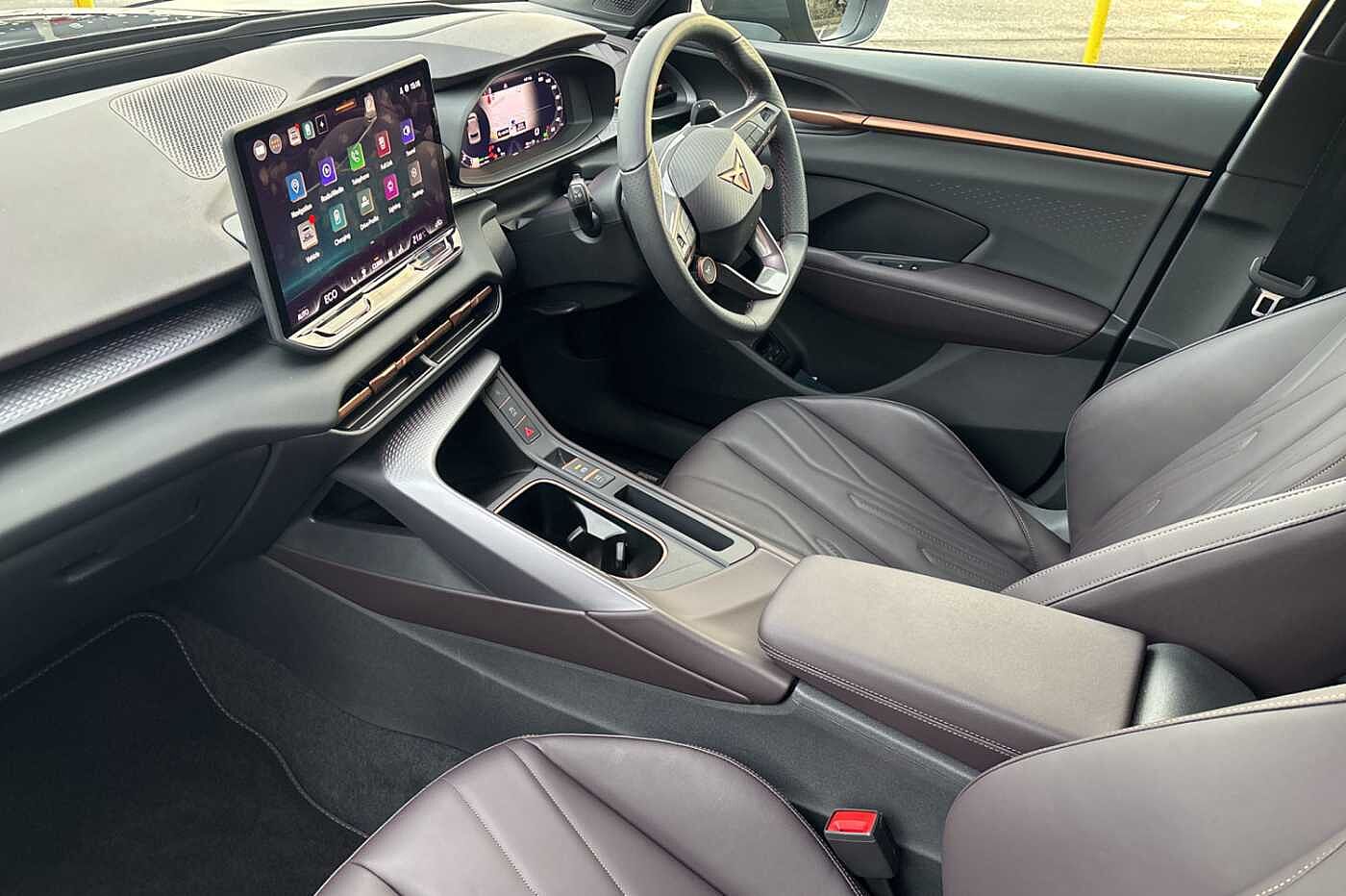 Used Cupra Terramar 2025 for sale - 77257918: Photo 2