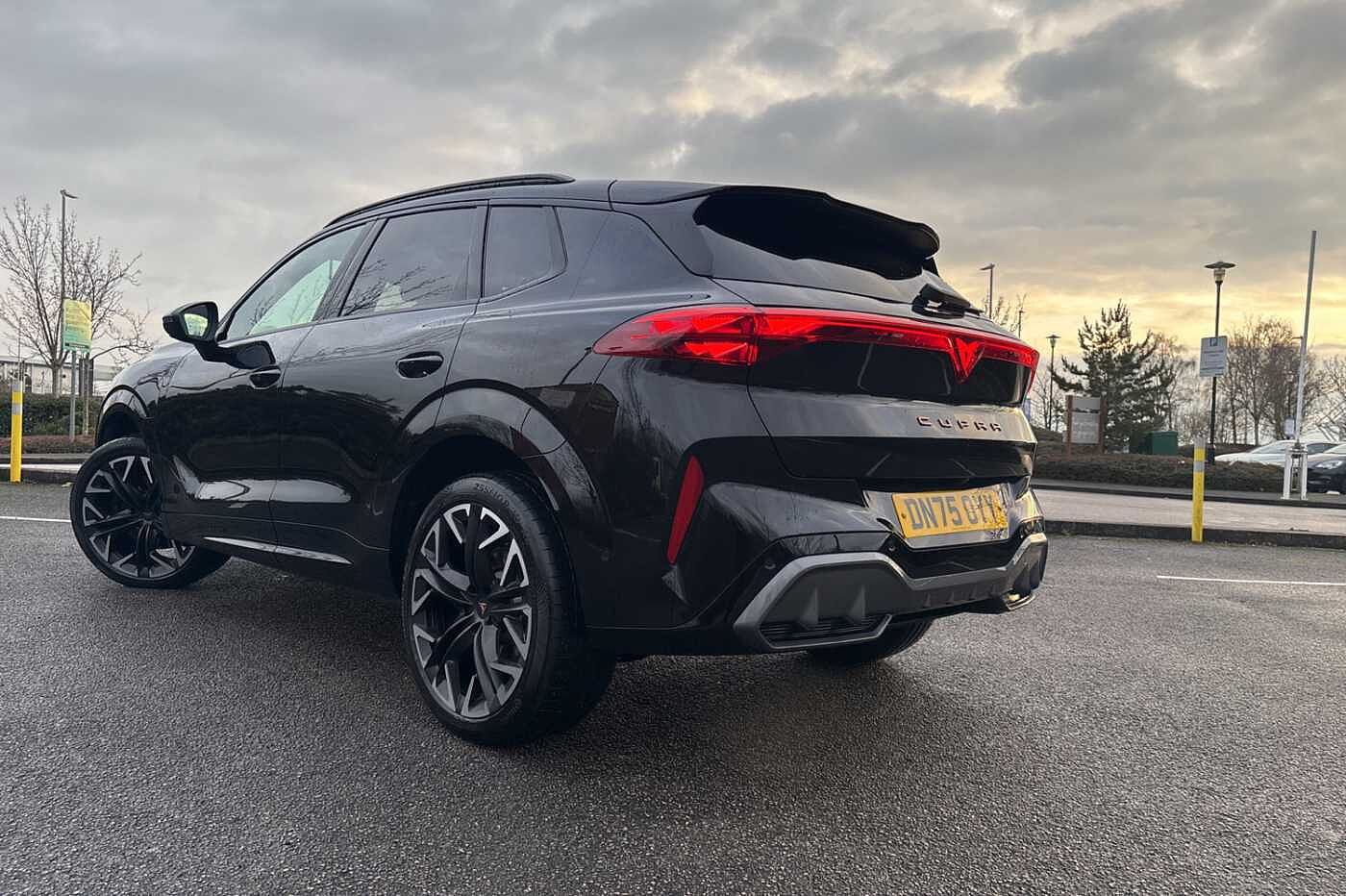 Used Cupra Terramar 2025 for sale - 77257918: Photo 3