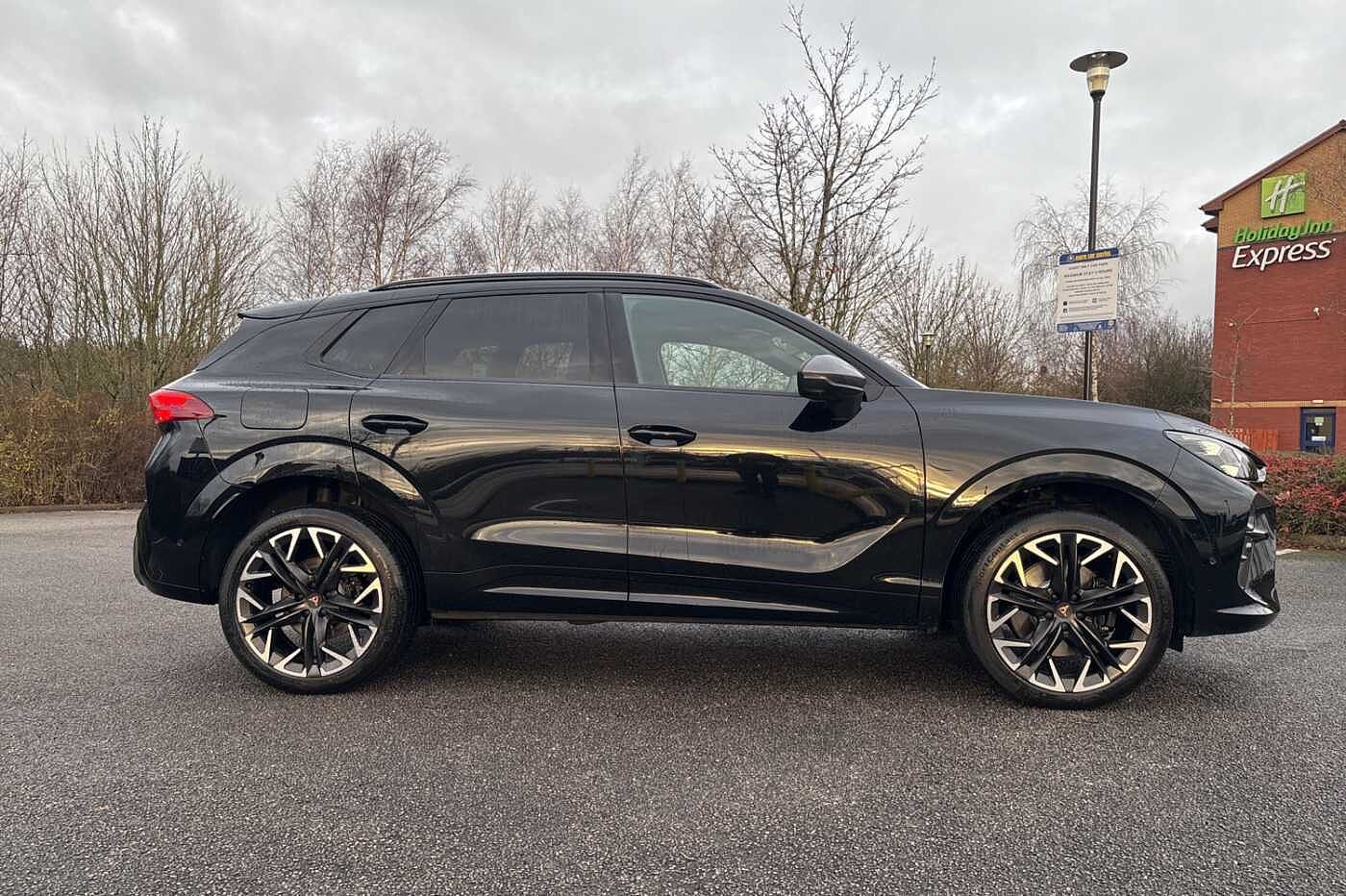 Used Cupra Terramar 2025 for sale - 77257918: Photo 4