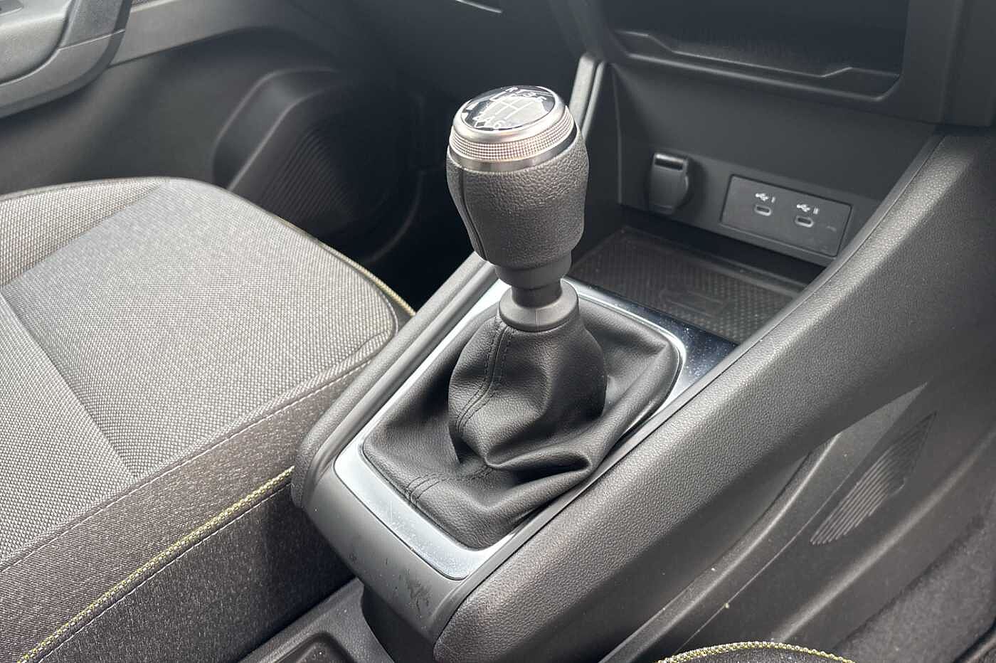 Used Renault Captur 2024 for sale - 76677451: Photo 8