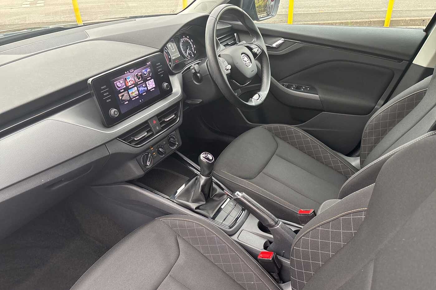 Used Skoda Kamiq 2021 for sale - 77205264: Photo 2