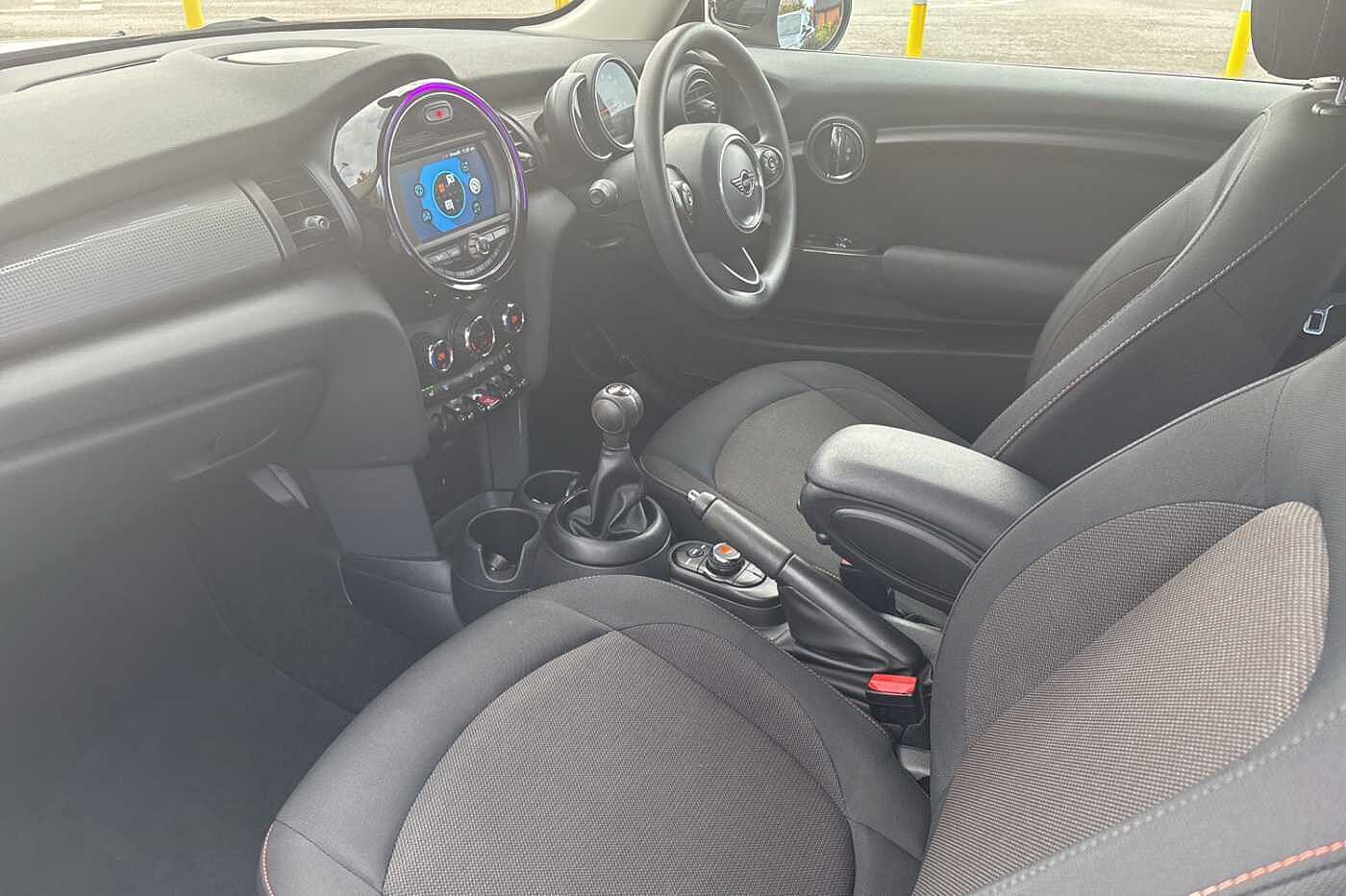 Used MINI Hatch 2020 for sale - 76681108: Photo 2