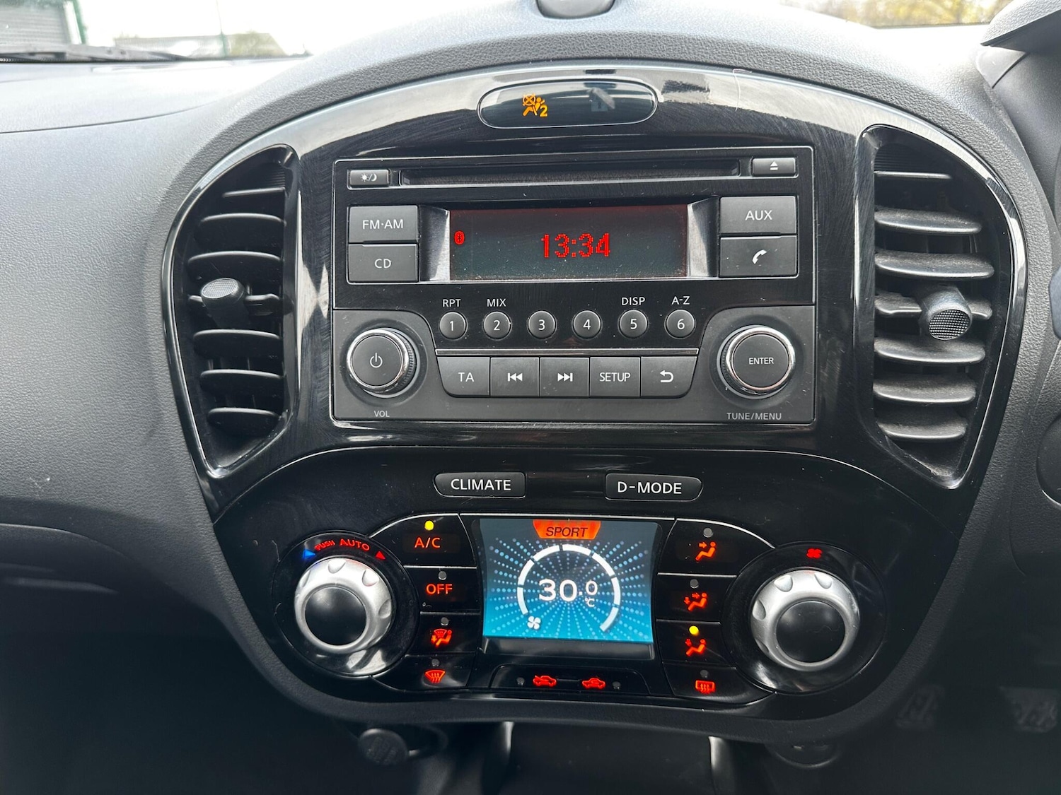 Used Nissan Juke 2013 for sale - 76849713: Photo 36