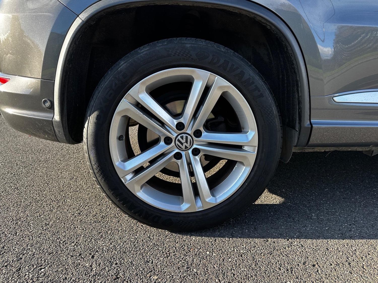 Used Volkswagen Tiguan for sale - 76433208: Photo 24