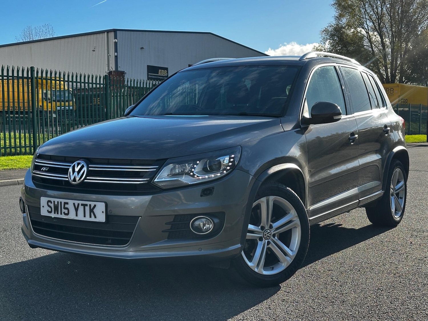 Used Volkswagen Tiguan for sale - 76433208: Photo 3