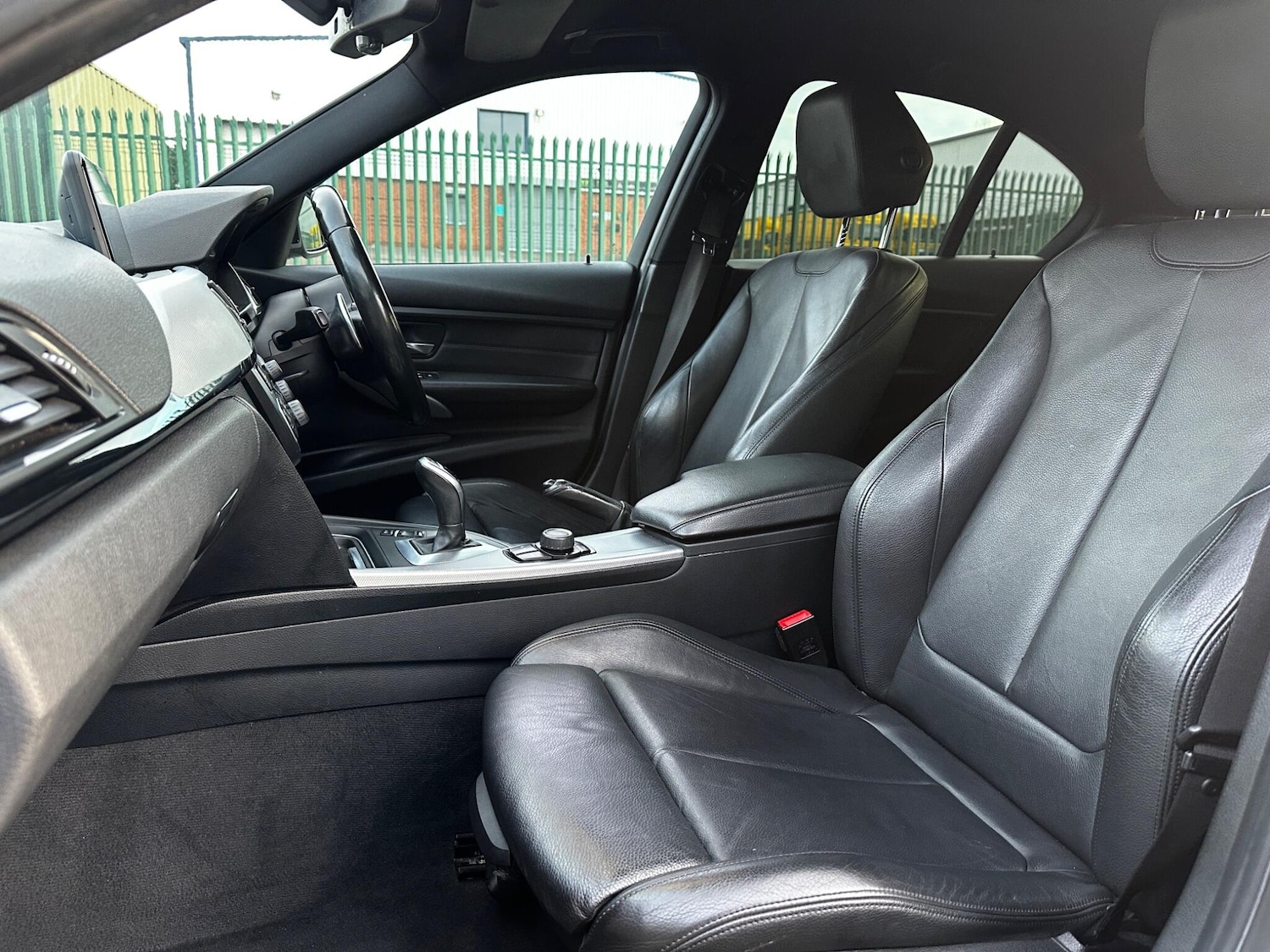 Used BMW 3 Series 2013 for sale - 76657297: Photo 32