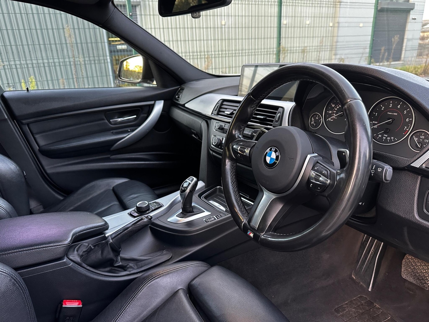 Used BMW 3 Series 2013 for sale - 76657297: Photo 37