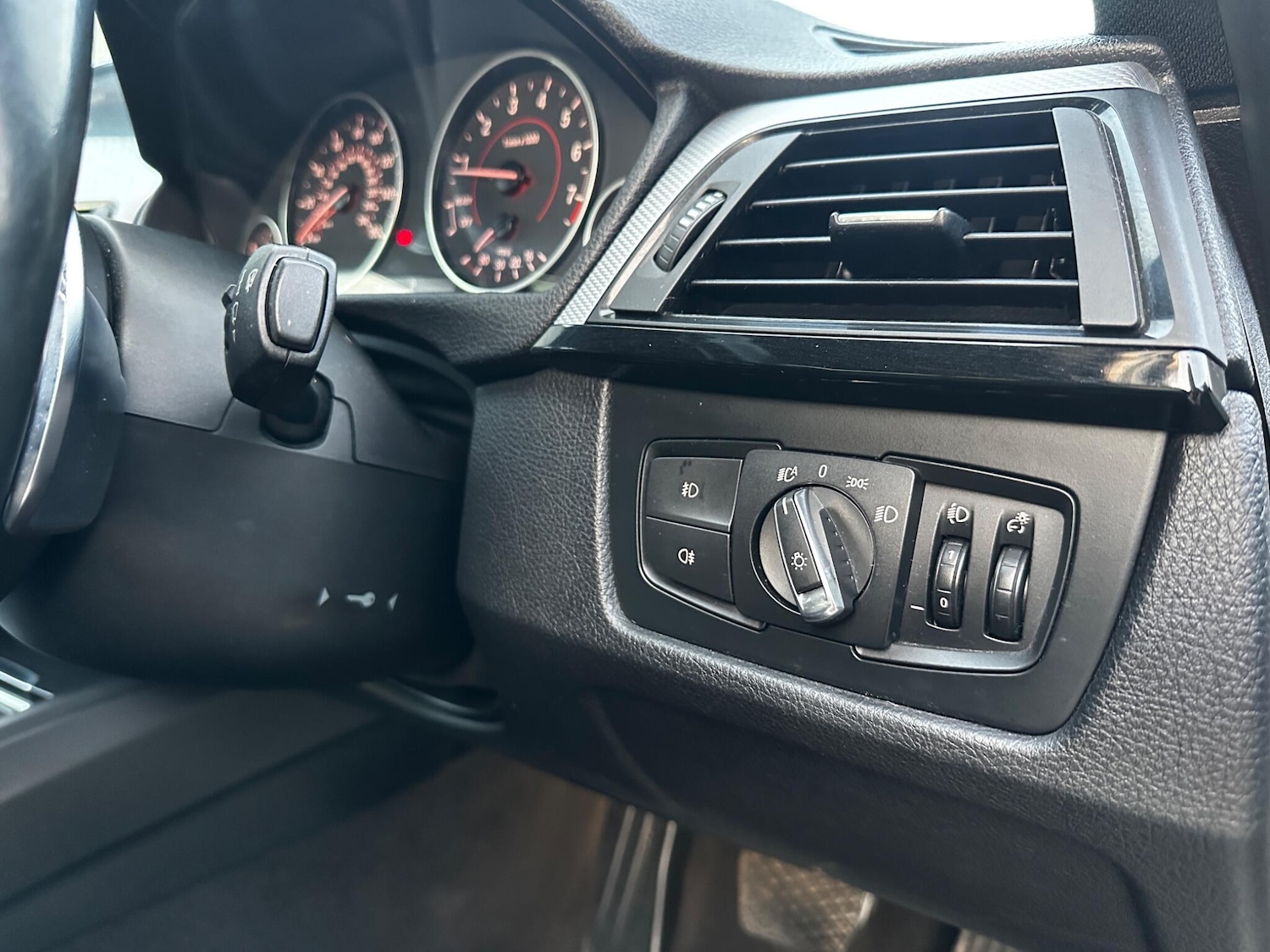 Used BMW 3 Series 2013 for sale - 76657297: Photo 45