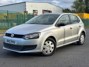 Used Volkswagen Polo 2010 for sale - 76433108: Photo