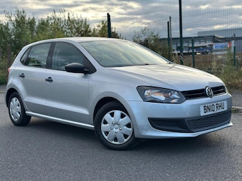 Used Volkswagen Polo 2010 for sale - 76433108: Photo