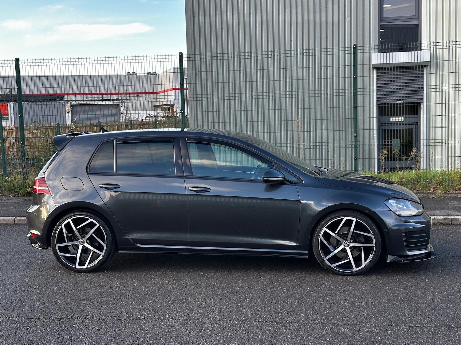 Used Volkswagen Golf 2016 for sale - 76632986: Photo 12