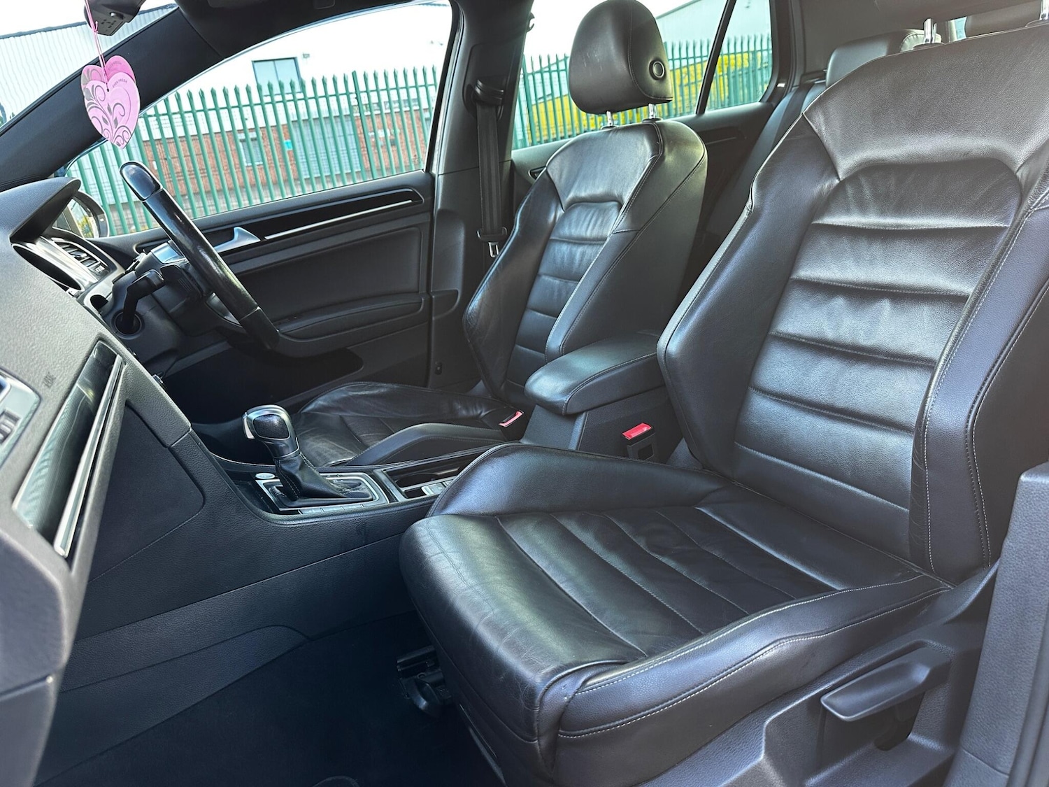 Used Volkswagen Golf 2016 for sale - 76632986: Photo 27