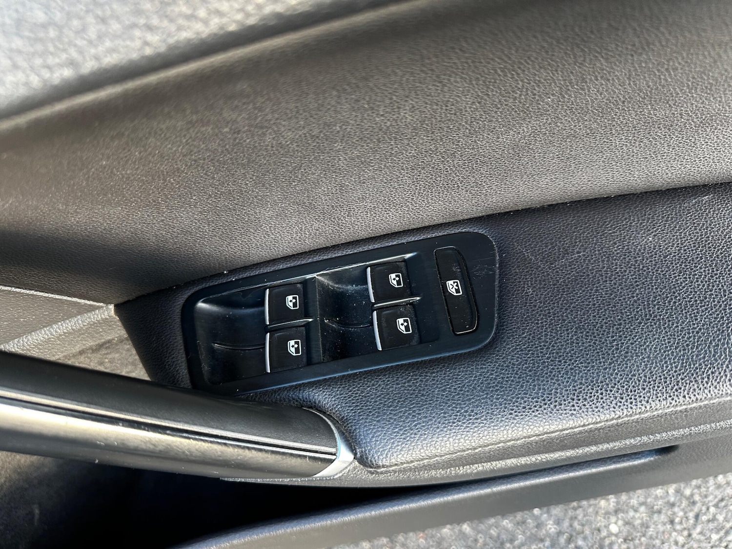 Used Volkswagen Golf 2016 for sale - 76632986: Photo 31