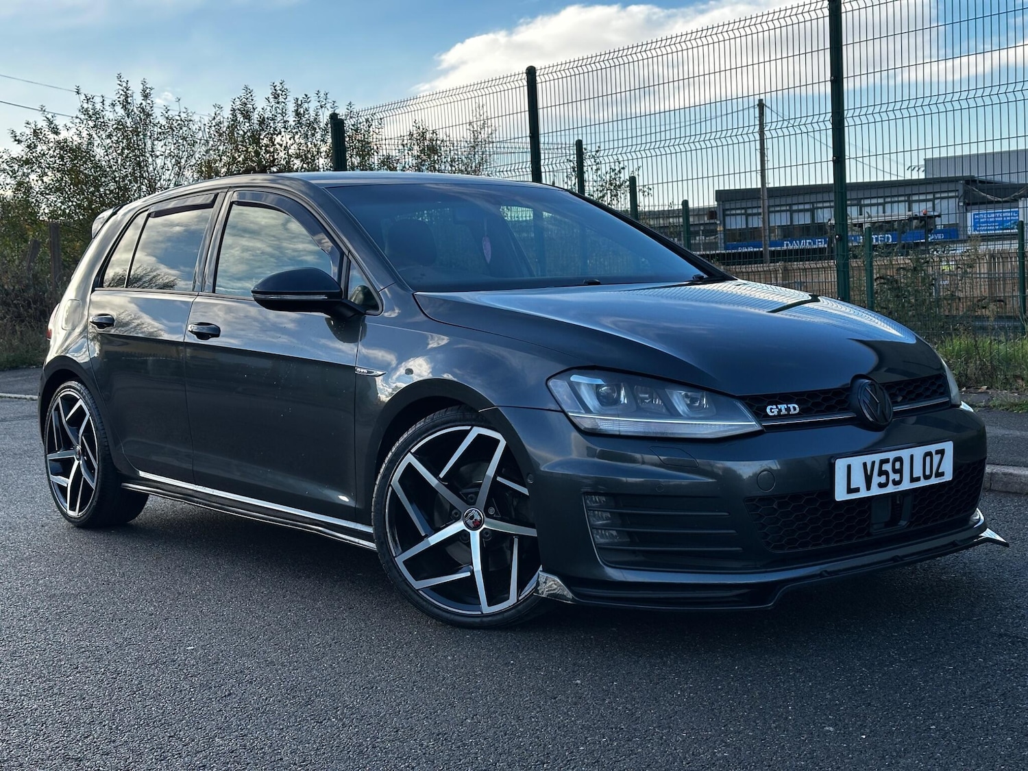Used Volkswagen Golf 2016 for sale - 76632986: Photo 5