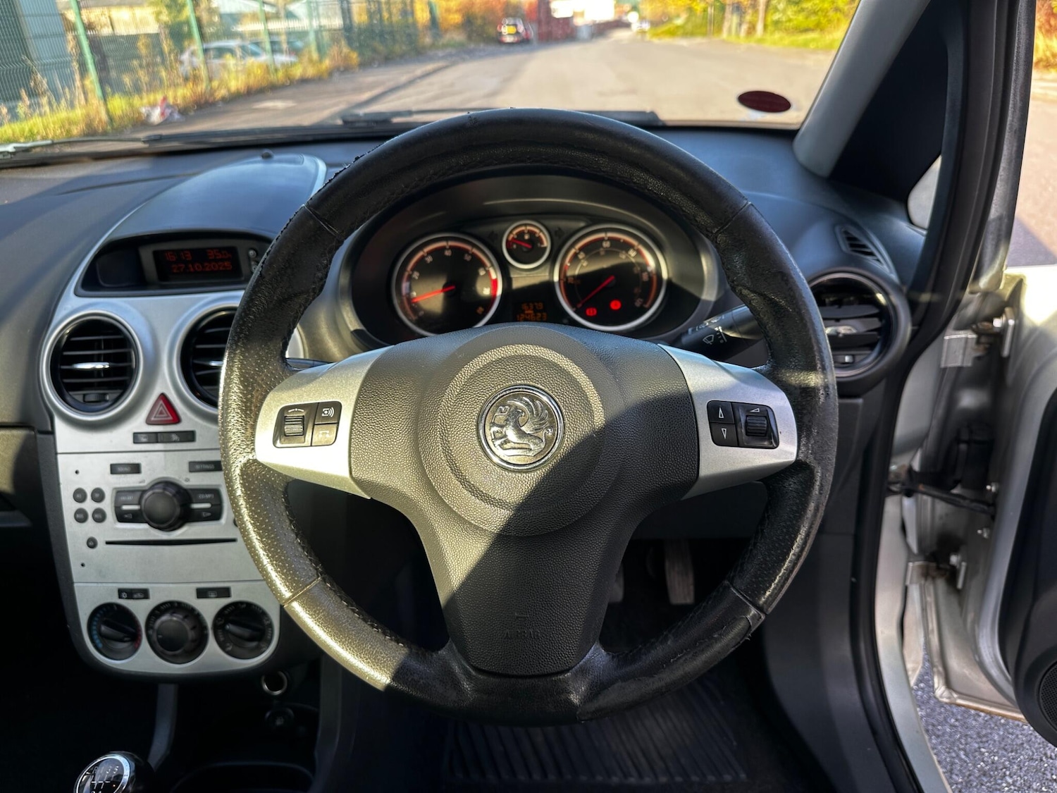 Used Vauxhall Corsa 2009 for sale - 76446858: Photo 27