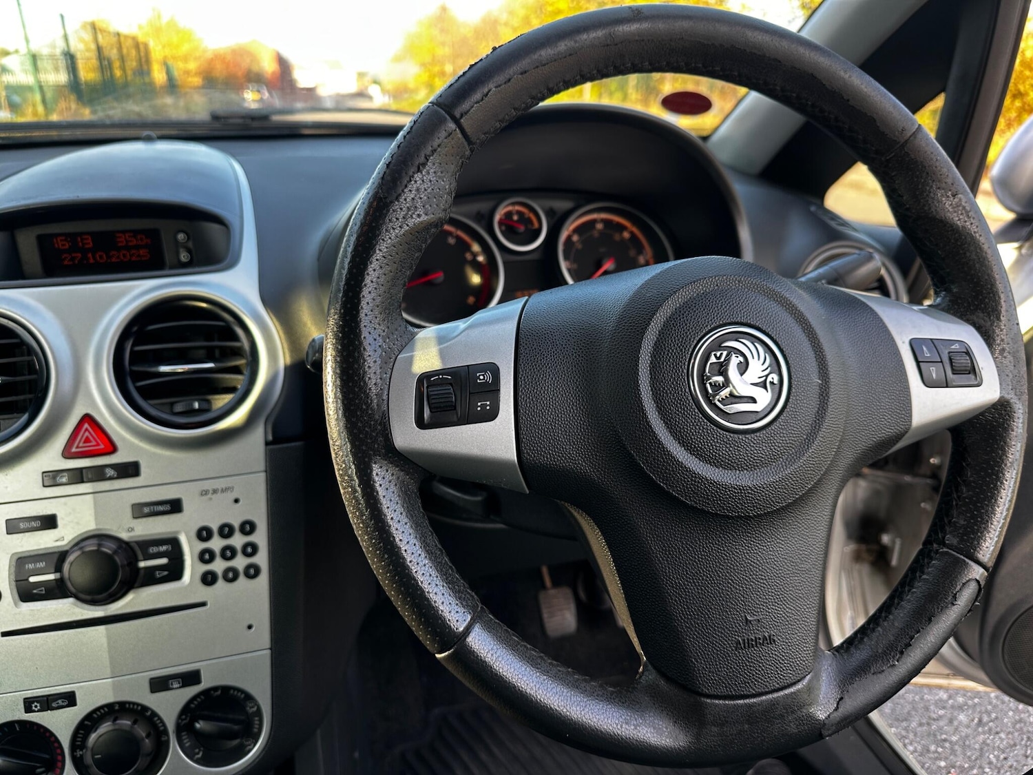 Used Vauxhall Corsa 2009 for sale - 76446858: Photo 30