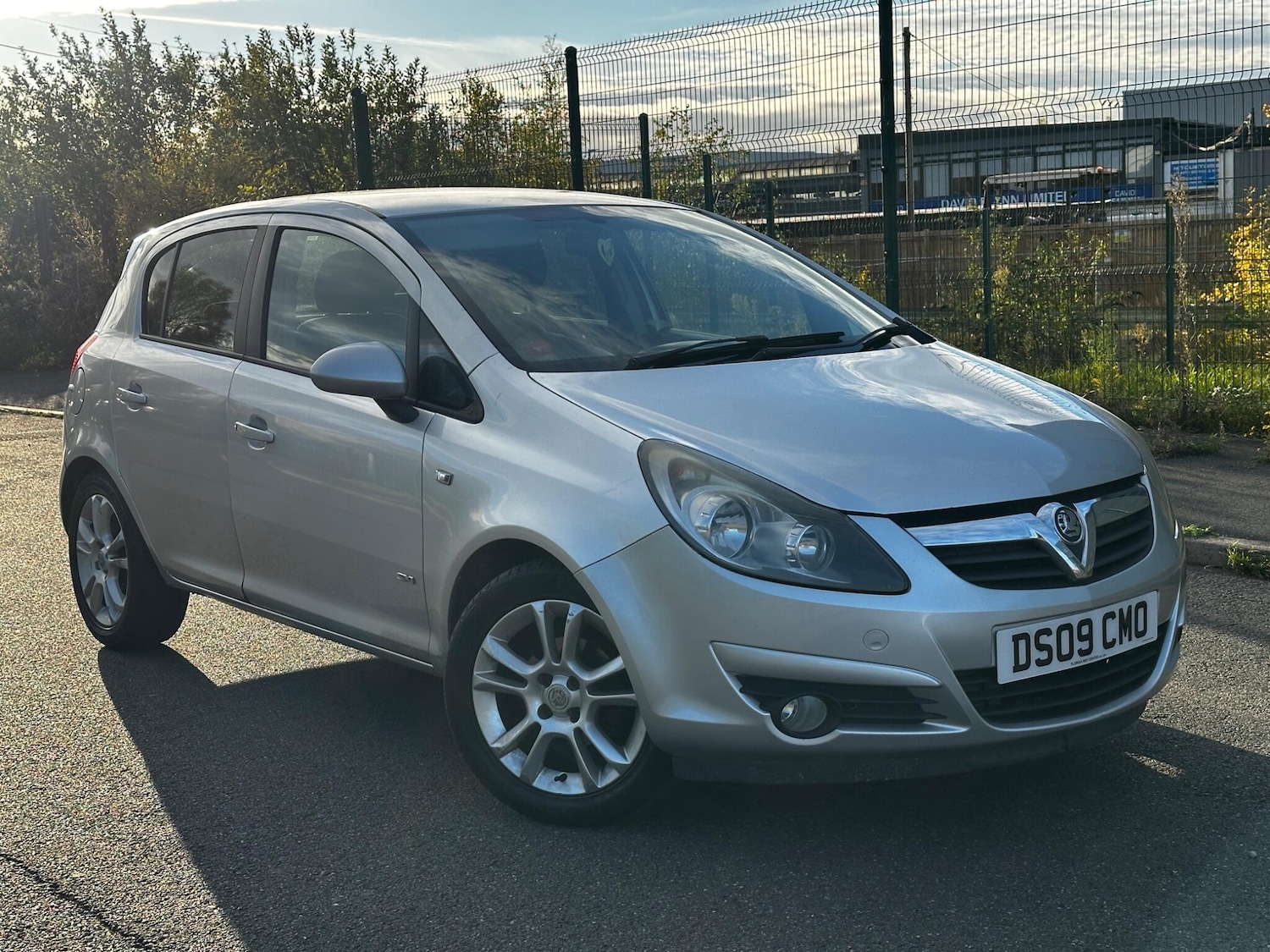 Used Vauxhall Corsa 2009 for sale - 76446858: Photo 4